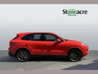 Begagnad Porsche Cayenne 462 HK (339 kW) 2019 Orange SUV