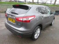 Used Nissan Qashqai Acenta Premium 110 HP (80 kW) 2015 Grey SUV