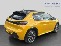 Used Peugeot 208 GT 99 HP (72 kW) 2021 Yellow Hatchback