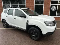 Second-hand Dacia Duster Essentiel 90 CP (66 kW) 2022 Alb SUV