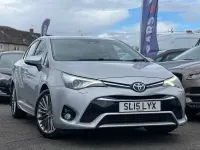 Used Toyota Avensis 141 HP (103 kW) 2015 Silver Sedan