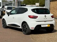 Used Renault Clio Iconic 75 HP (55 kW) 2019 White Hatchback