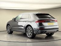 Used Audi Q8 S-Line 286 HP (210 kW) 2022 Daytona gray pearl effect/daytona gray pearl effec SUV