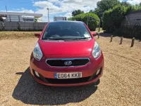 Used Kia Venga 125 HP (91 kW) 2014 Red Hatchback