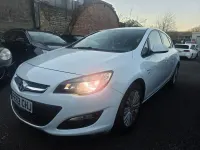 Used Vauxhall Astra 2013 White Hatchback