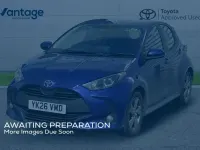 Used Toyota Yaris 113 HP (83 kW) 2026 Blue Hatchback