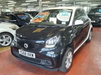 Used Smart ForFour Passion 71 HP (52 kW) 2018 White Hatchback
