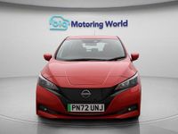 Begagnad Nissan Leaf Acenta 110 kW (150 HK) 2022 Röd Halvkombi