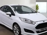 Usado Ford Fiesta Zetec 2016 Branco Citadino