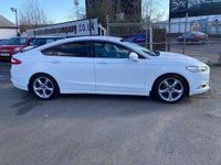 Usado Ford Mondeo Titanium 150 HP (110 kW) 2016 Branco Citadino
