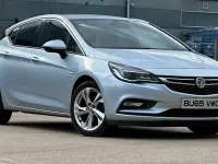 Used Vauxhall Astra SRi 136 HP (100 kW) 2016 Silver Hatchback