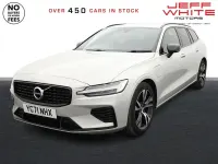 Usado Volvo V60 R-Design 2021 Dorado Familiar