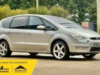 Usado Ford S-MAX Titanium 140 HP (102 kW) 2010 Prateado Monovolume