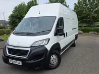 Used Peugeot Boxer 140 HP (102 kW) 2019 White Van