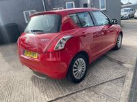 Usado Suzuki Swift 94 HP (69 kW) 2013 Vermelho Citadino