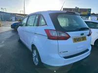 Usado Ford Grand C-Max Zetec 120 HP (88 kW) 2015 Branco Monovolume