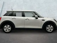 Used Mini Cooper Classic 134 HP (98 kW) 2024 White Hatchback