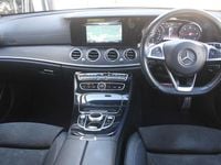 Begagnad Mercedes E220 AMG line 2016 Silver Sedan