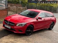 Used Mercedes CLA200 Shooting Brake 136 HP (100 kW) 2015 Red Estate