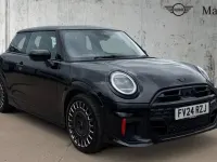 Usado Mini Cooper Sport 204 CV (150 kW) 2024 Negro Utilitario