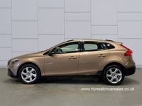 used Volvo V40 CC Cross Country 2.0 Pro D2