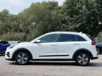 Used Kia Niro 139 HP (102 kW) 2021 White SUV