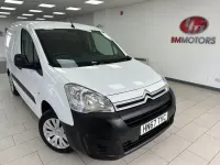 Used Citroën Berlingo 75 HP (55 kW) 2017 White MPV