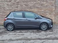 Used Toyota Yaris 100 HP (73 kW) 2020 Grey Hatchback