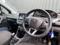 Käytetty Peugeot 208 Active 2019 Harmaa Viistoperä