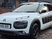 Używany Citroën C4 Cactus Flair 82 KM (60 kW) 2016 Biały Hatchback