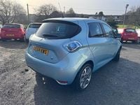 Used Renault Zoe Dynamique 64 kW (88 HP) 2015 Blue Hatchback