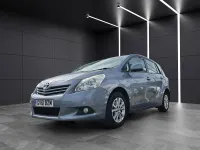Used Toyota Verso 132 HP (97 kW) 2011 Blue MPV