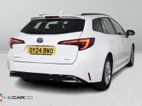 Used Toyota Corolla 140 HP (102 kW) 2024 White Estate