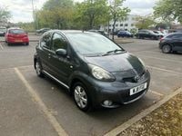 Begagnad Toyota Aygo 68 HK (50 kW) 2011 Grå Halvkombi