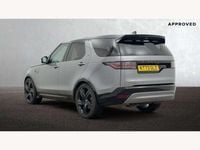 Usado Land Rover Discovery 5 HSE Dynamic 300 CV (220 kW) 2024 Gris SUV