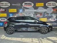Used Renault Clio Dynamique 90 HP (66 kW) 2016 Black Hatchback