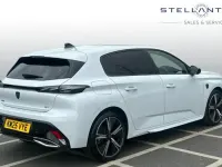 Usado Peugeot 308 GT 134 HP (98 kW) 2025 Branco Citadino