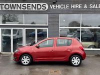 Used Dacia Sandero Lauréate 2013 Red Hatchback