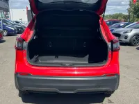 Used Nissan Qashqai Acenta Premium 140 HP (102 kW) 2020 Red SUV