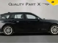 Begagnad BMW 330e 2020 Svart Kombi
