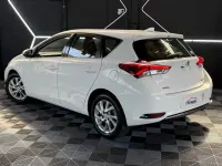 Used Toyota Auris 112 HP (82 kW) 2016 White Hatchback