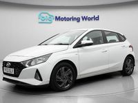 Used Hyundai i20 SE 100 HP (73 kW) 2023 White Hatchback