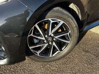 Used Toyota Yaris Hybrid Design 116 HP (85 kW) 2022 Black Hatchback