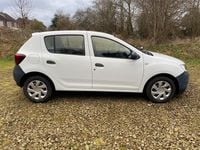 Used Dacia Sandero Acces 2020 White Hatchback