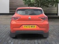 Used Renault Clio Evolution 145 HP (106 kW) 2023 Orange Hatchback