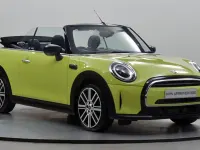 Used Mini Cooper Exclusive 154 HP (113 kW) 2023 Yellow Hatchback