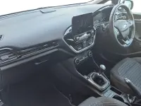 Begagnad Ford Fiesta Titanium 125 HK (91 kW) 2017 Vit Halvkombi