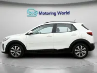 Used Kia Stonic 99 HP (72 kW) 2022 White SUV