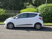 Used Hyundai i10 Premium 87 HP (63 kW) 2016 White Hatchback