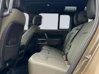 Usado Land Rover Defender HSE Dynamic 245 HP (180 kW) 2022 Castanho SUV